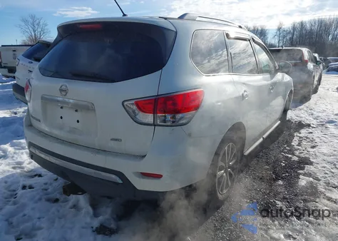 2015 Nissan Pathfinder S z USA, uszkodzony, nr VIN 5N1AR2MM8FC719261